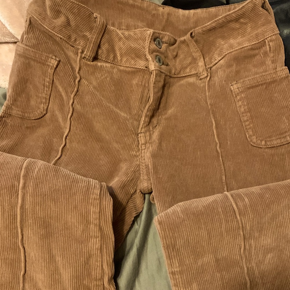 Brandy Melville Agatha corduroy pants